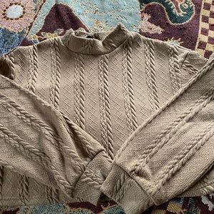 Brown/tan sweater